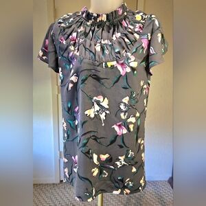 Halogen Gray Floral Flutter Sleeve Blouse